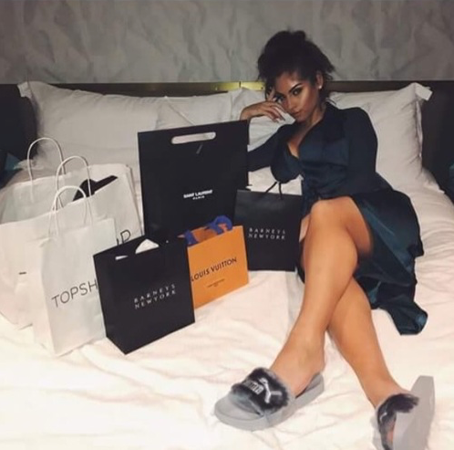 6 HABITS OF SUCCESSFUL WOMEN